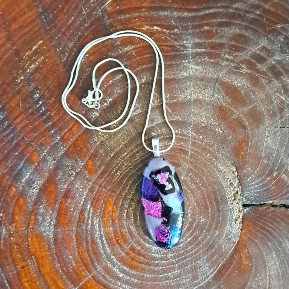 Glass Pendant Necklace - Picture 1 of 1